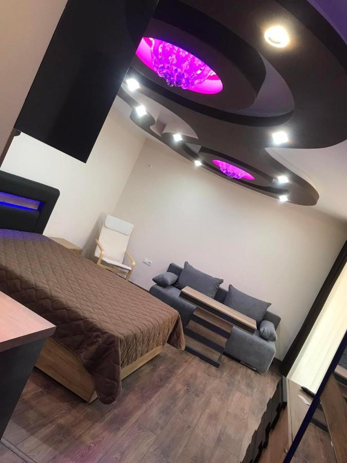 Viktoria Paradise ديفين المظهر الخارجي الصورة